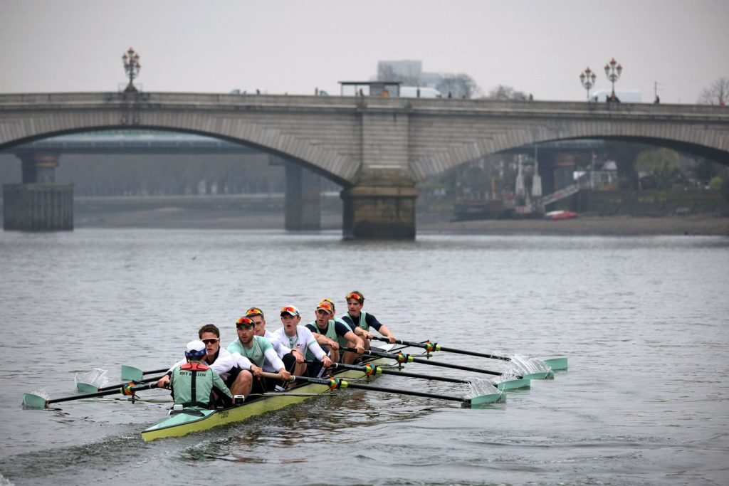 Los planes del muelle de Fulham provocan una reacción violenta en medio de afirmaciones de que amenazan la carrera anual de botes de Oxford y Cambridge