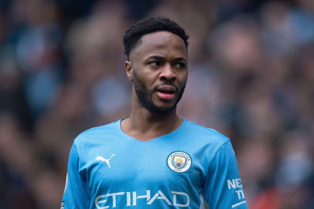 Sterling esperará antes de tomar una decisión sobre el futuro del Manchester City
