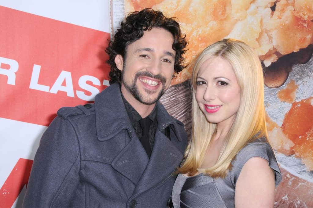 La esposa de la estrella de ‘American Pie’, Thomas Ian Nicholas, solicita el divorcio